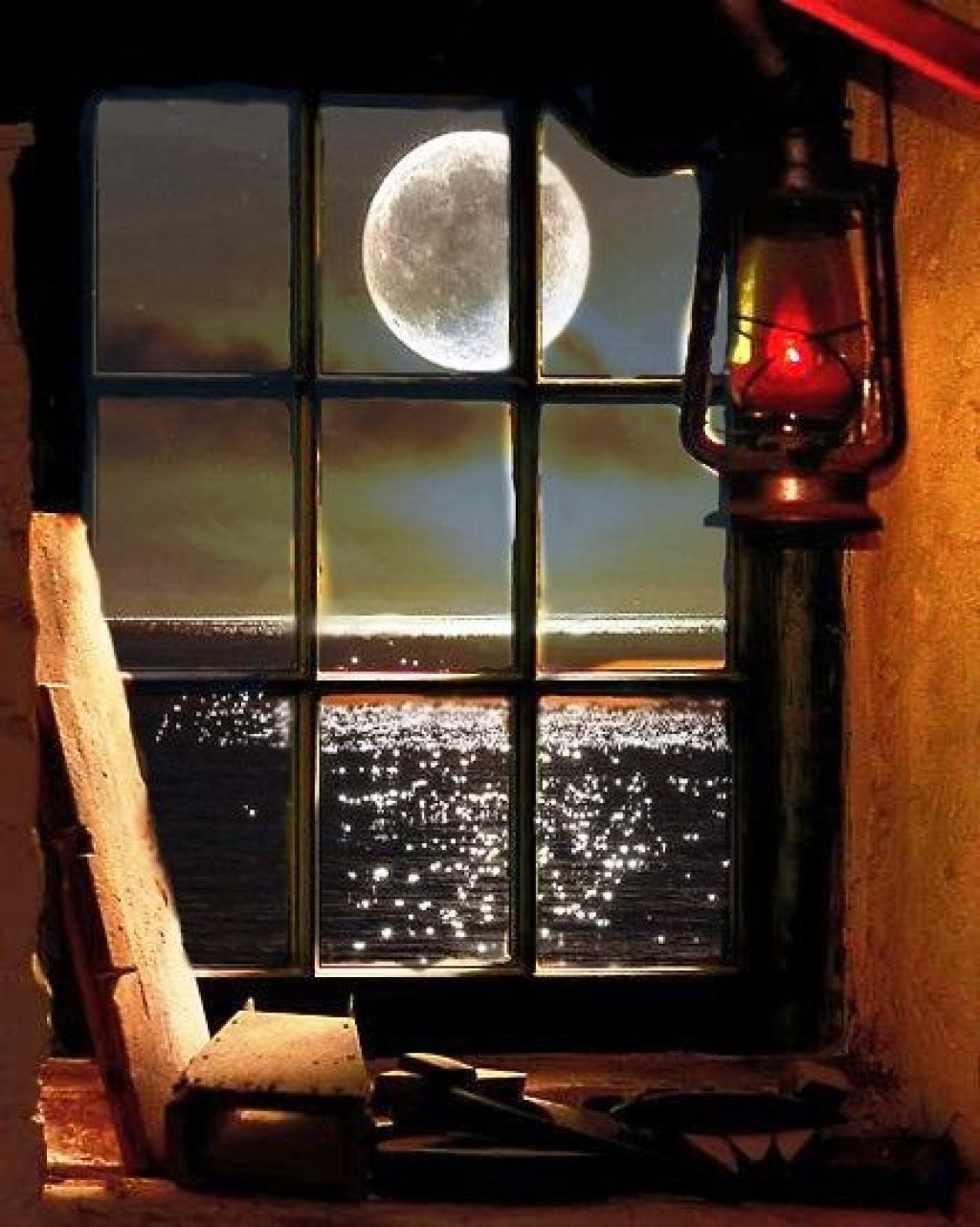 Луна заглядывает в окно. Окно ночью. У окна. Луна в окне. Ночное окно.
